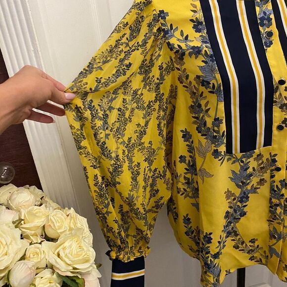 BCBGMaxAzria Yellow and Blue Floral Blouse - Picture 2 of 12
